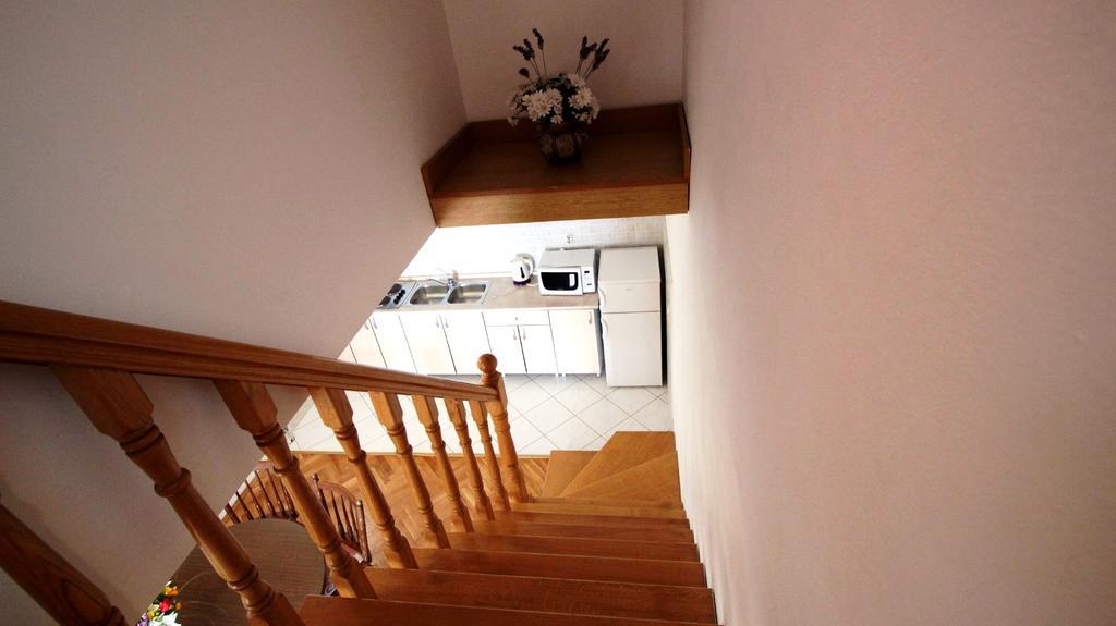 Apartments Ivka Omis Exterior photo